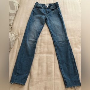 Frame Le High Skinny Jean